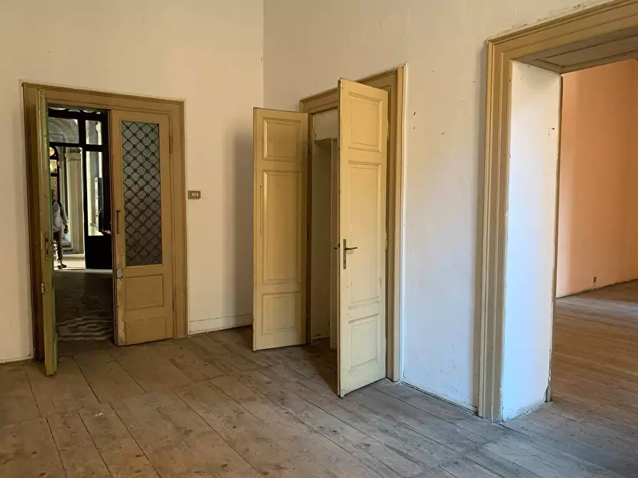 Immagine 7 di Appartamento in vendita  a Mantova