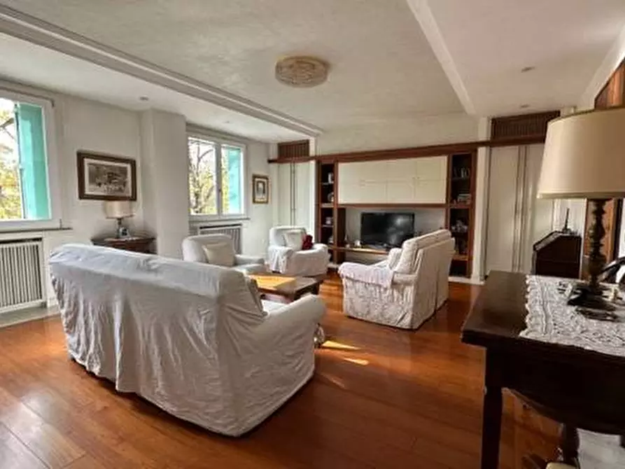 Immagine 18 di Appartamento in vendita  a Mantova