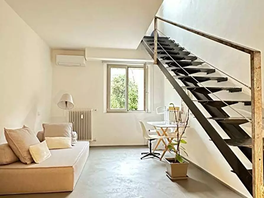 Immagine 10 di Appartamento in vendita  a Mantova