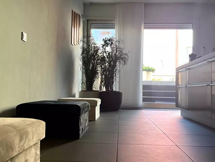 Immagine 17 di Villa in vendita  a Mantova