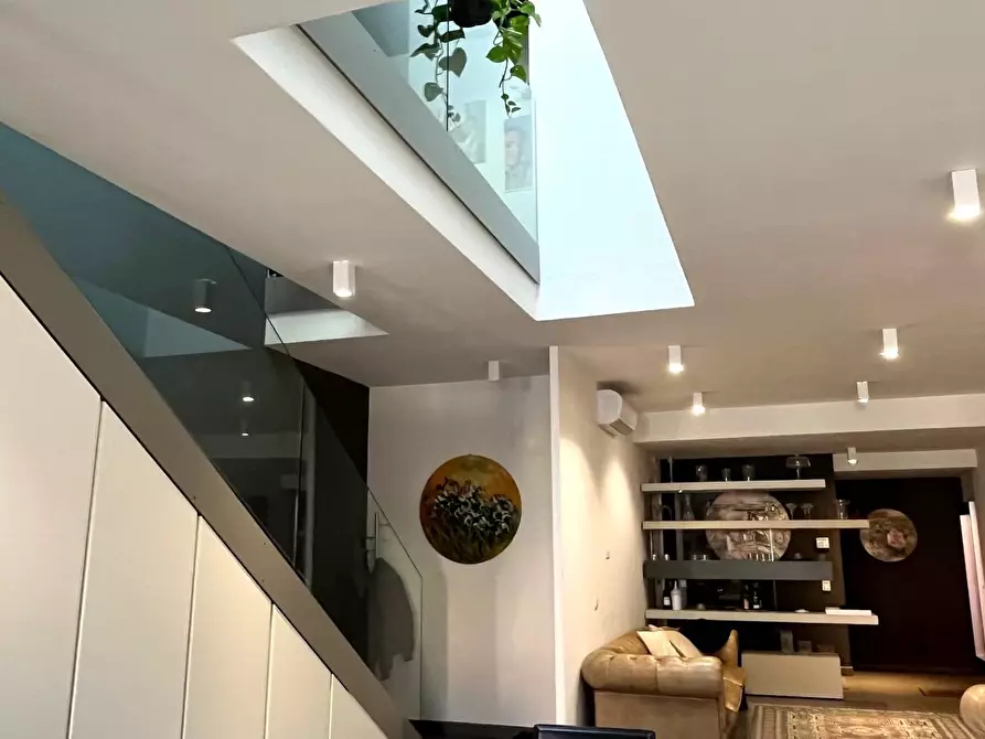 Immagine 16 di Villa in vendita  a Mantova