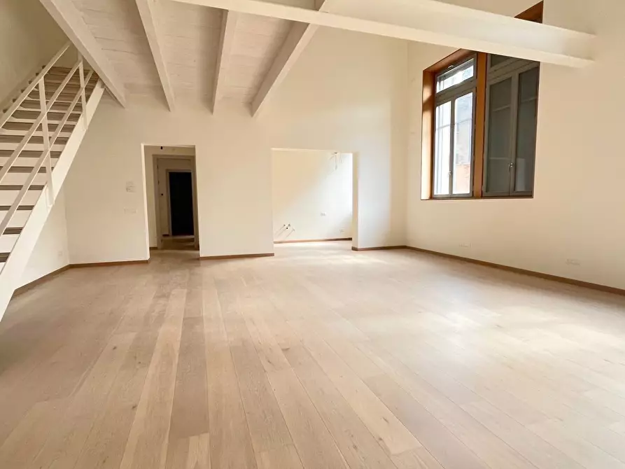 Immagine 4 di Appartamento in vendita  a Mantova