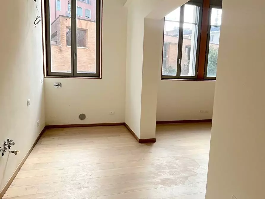 Immagine 6 di Appartamento in vendita  a Mantova