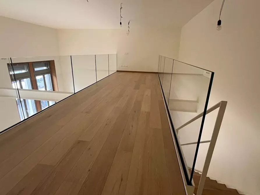 Immagine 15 di Appartamento in vendita  a Mantova