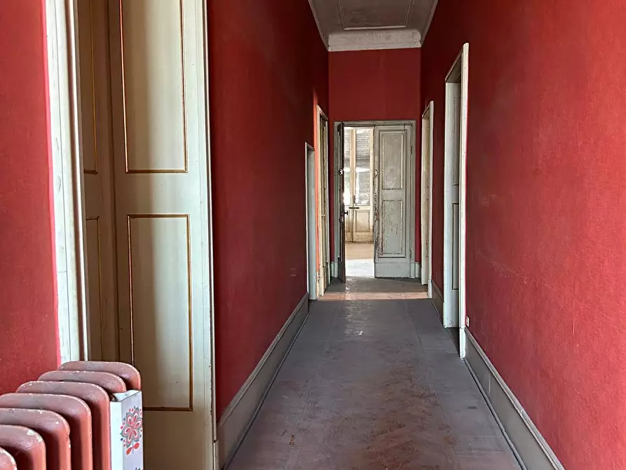 Immagine 16 di Appartamento in vendita  a Mantova