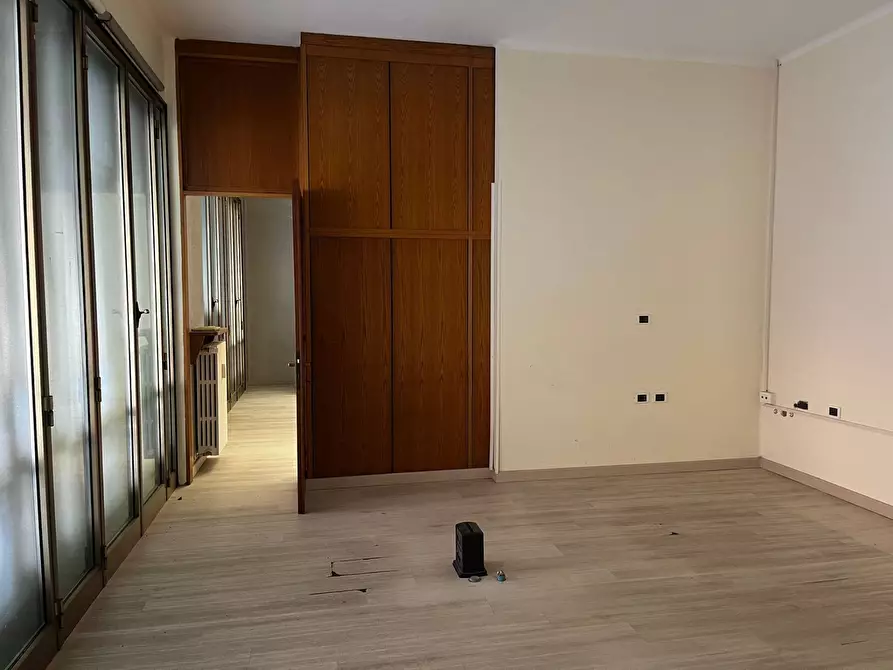 Immagine 7 di Appartamento in vendita  a Mantova