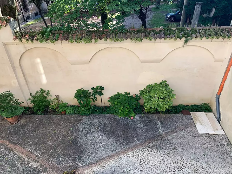 Immagine 38 di Casa indipendente in vendita  a Mantova