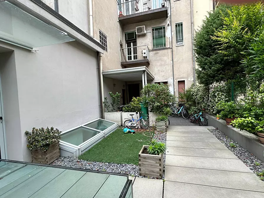 Immagine 3 di Appartamento in vendita  a Mantova