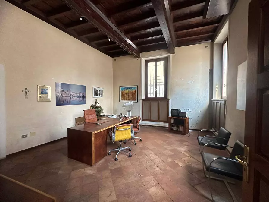 Immagine 2 di Appartamento in vendita  a Mantova