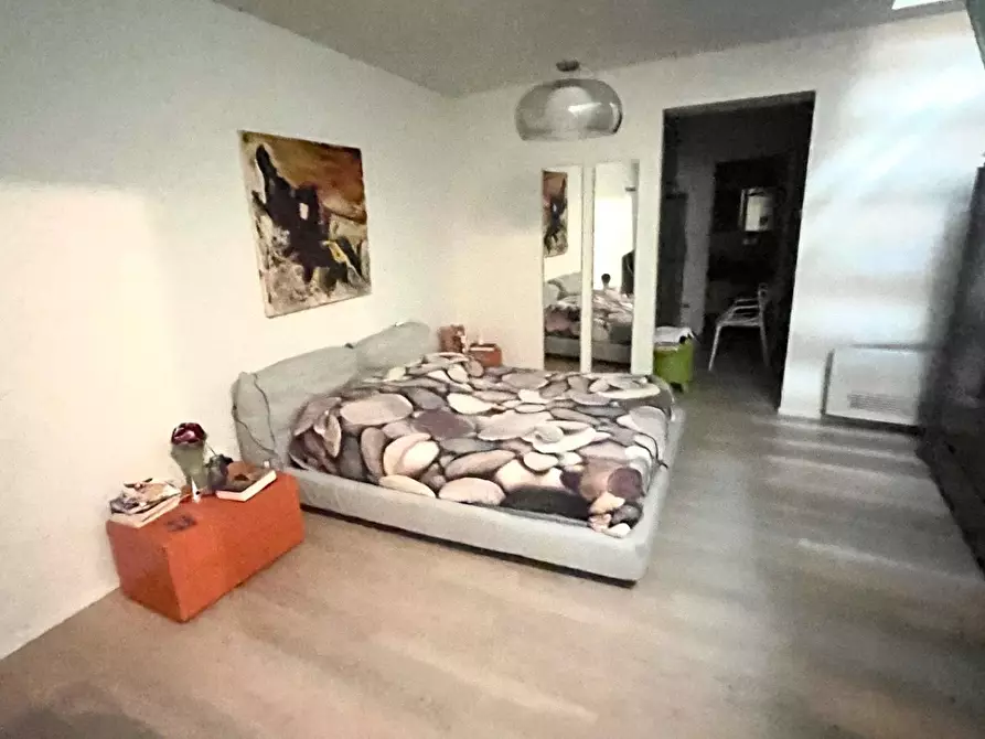 Immagine 35 di Appartamento in vendita  a Mantova