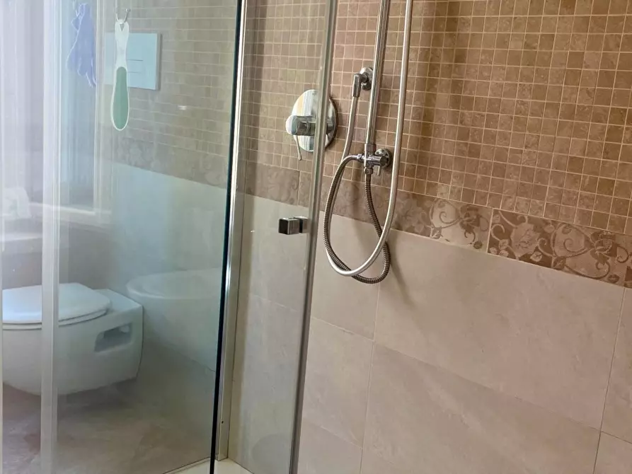 Immagine 33 di Appartamento in vendita  a Mantova