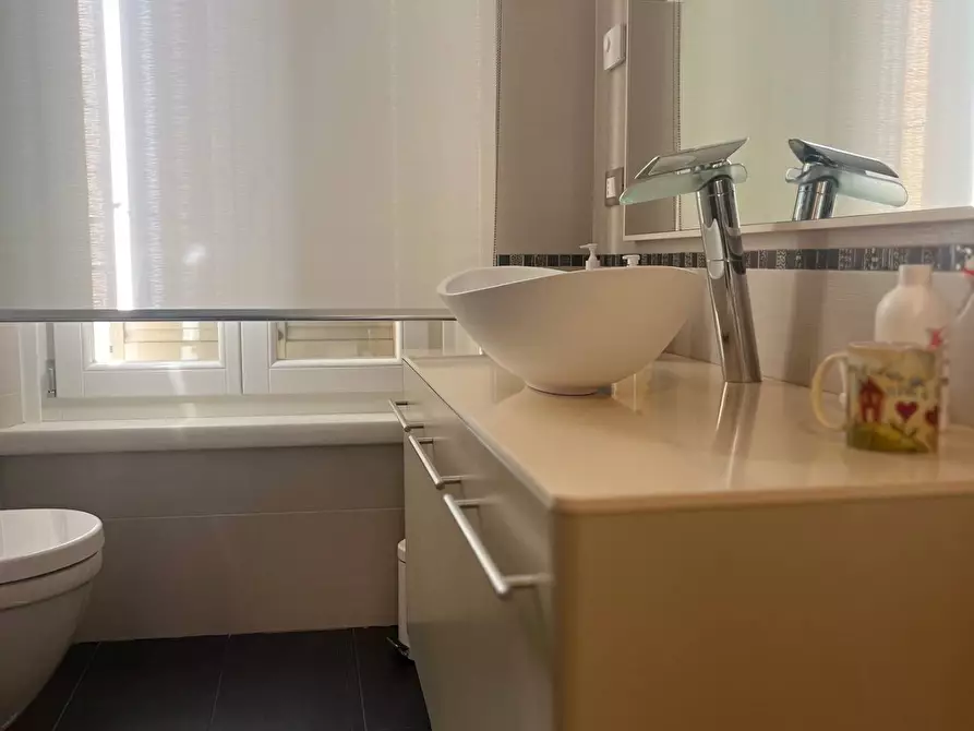 Immagine 36 di Appartamento in vendita  a Mantova