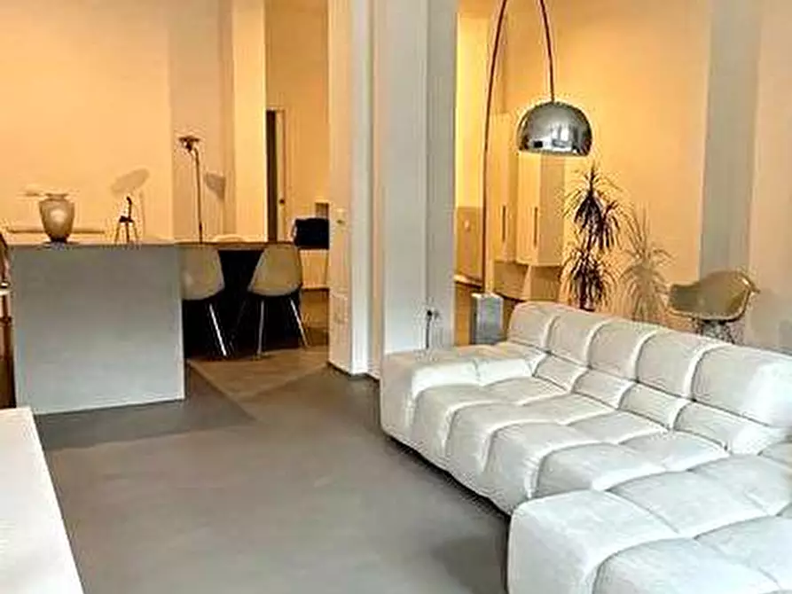 Immagine 6 di Appartamento in vendita  a Mantova