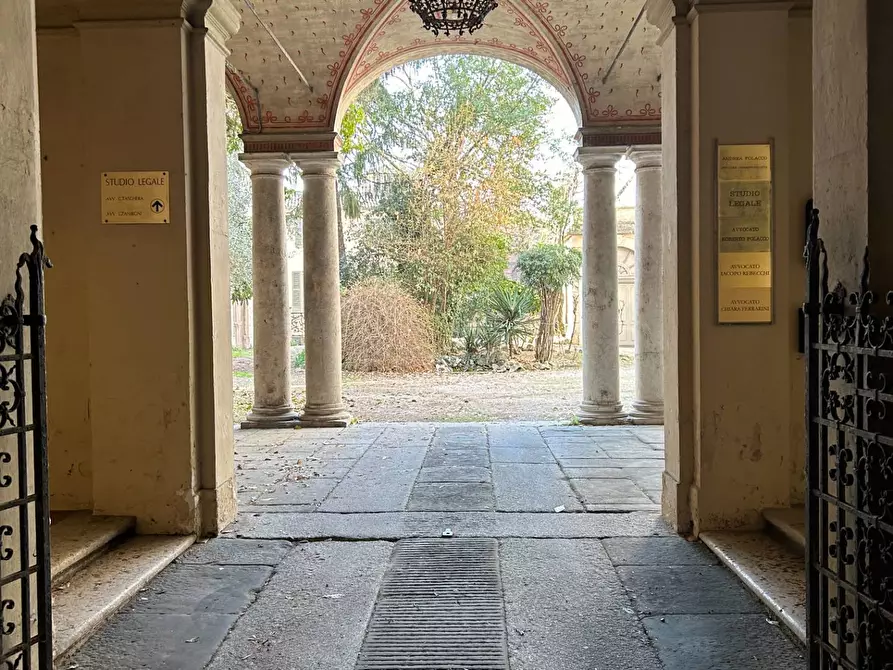 Immagine 9 di Appartamento in vendita  a Mantova