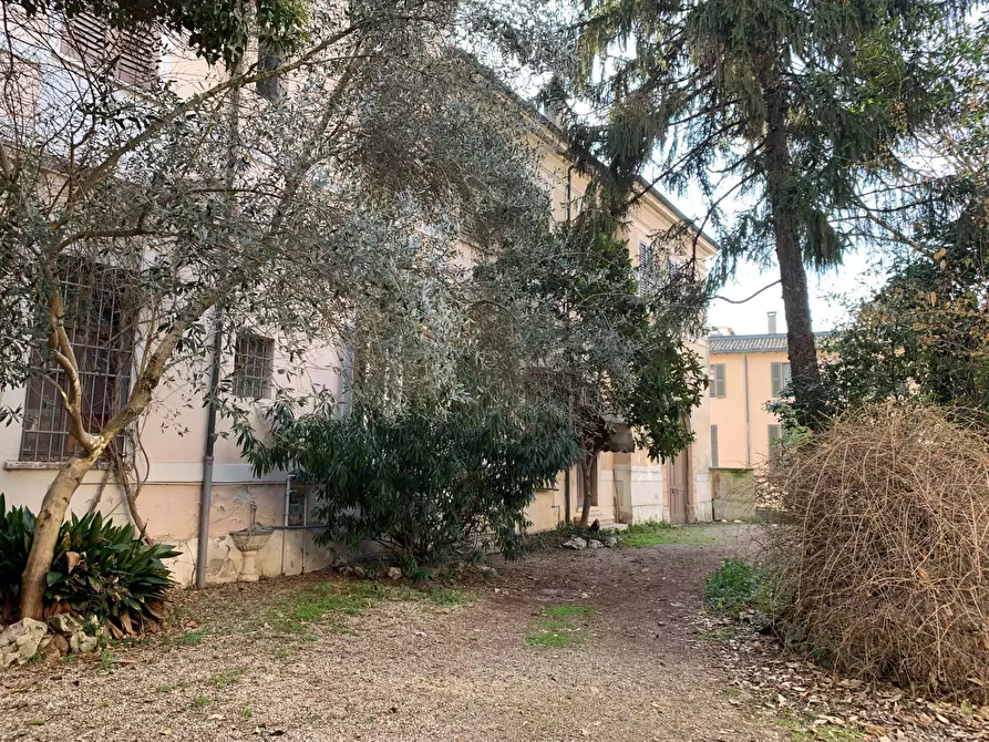 Immagine 10 di Appartamento in vendita  a Mantova