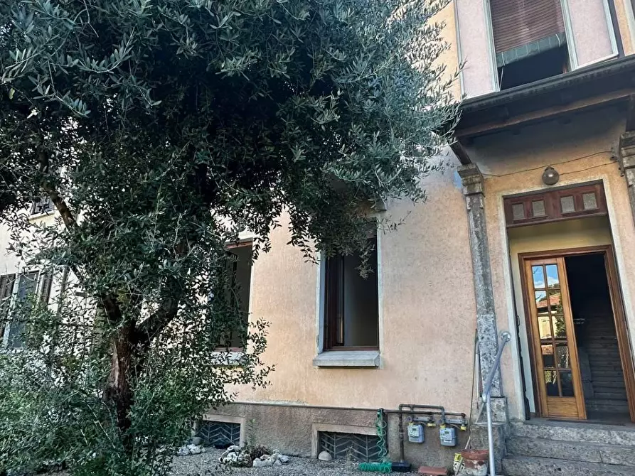 Immagine 36 di Casa indipendente in vendita  a Mantova