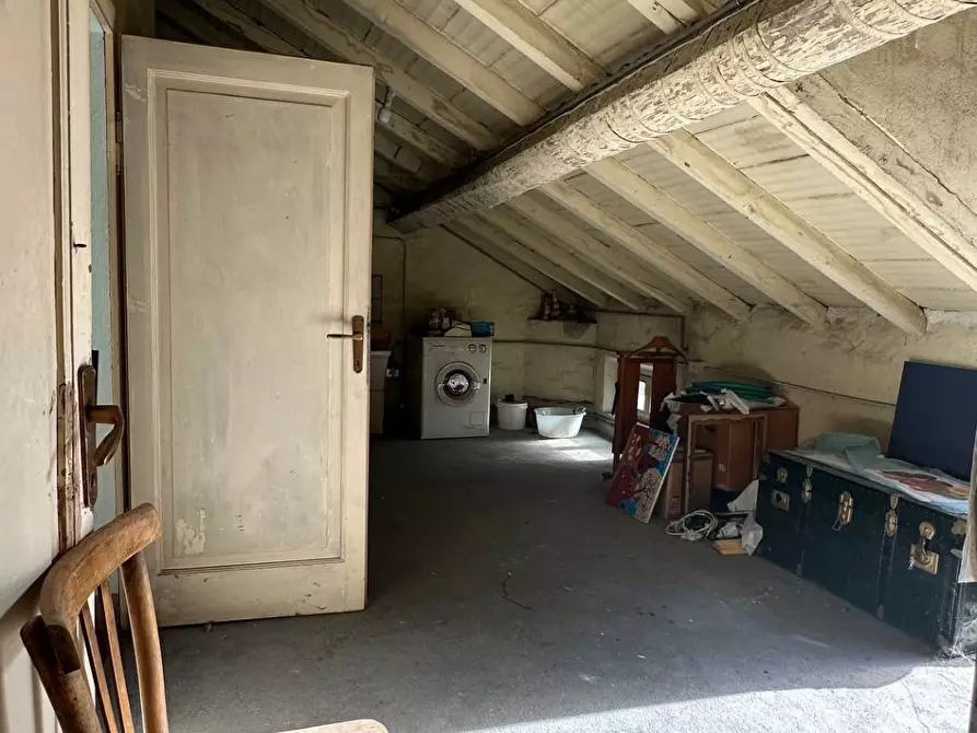 Immagine 9 di Casa indipendente in vendita  a Mantova