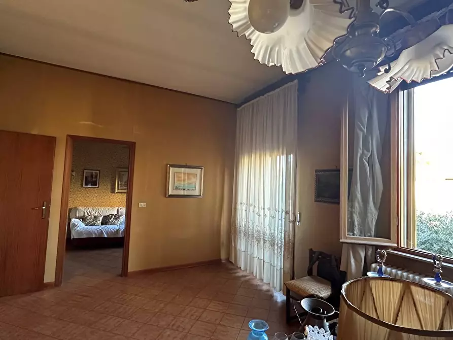 Immagine 35 di Casa indipendente in vendita  a Mantova