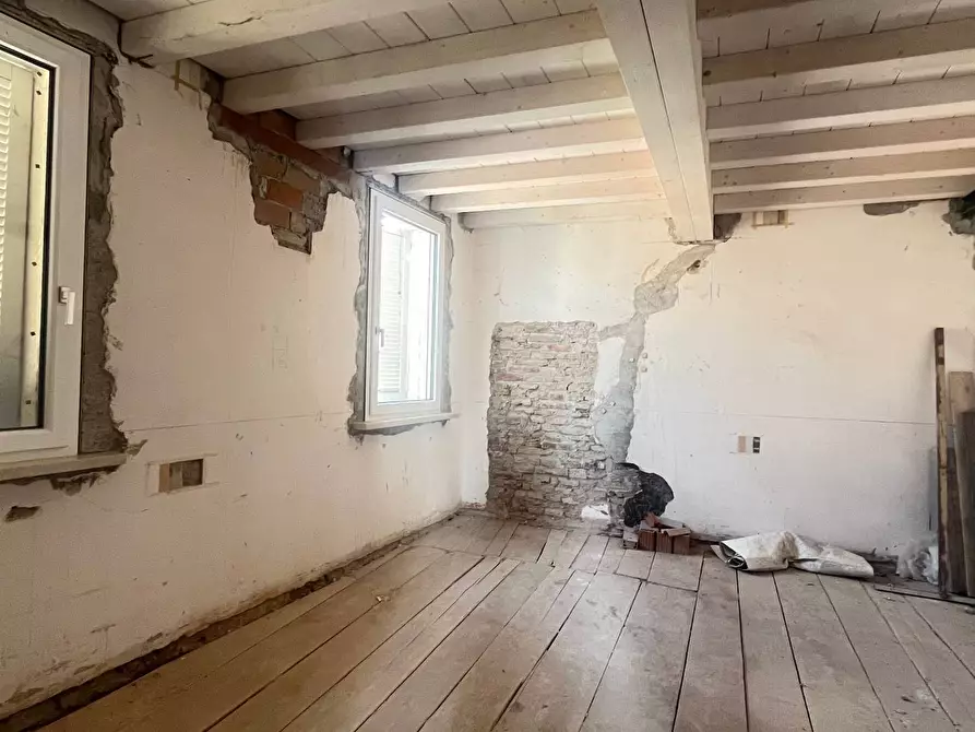 Immagine 24 di Appartamento in vendita  a Mantova