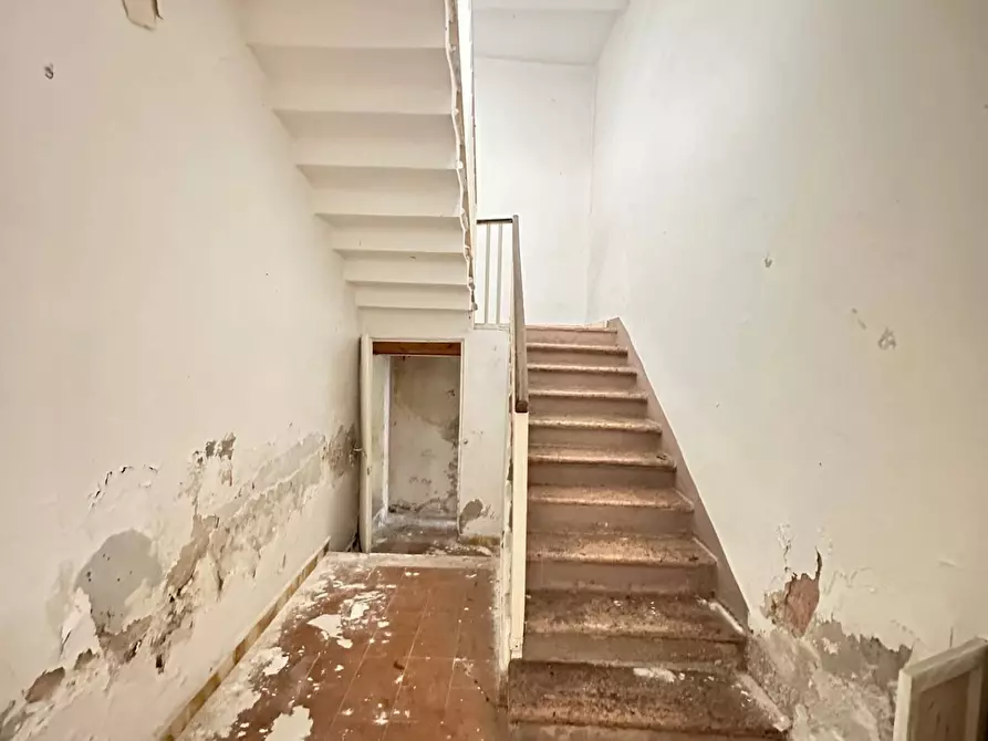 Immagine 9 di Casa indipendente in vendita  a Mantova