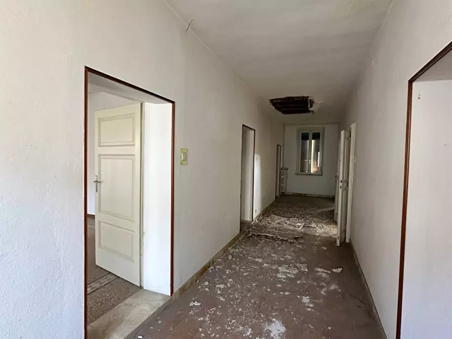 Immagine 15 di Casa indipendente in vendita  a Mantova