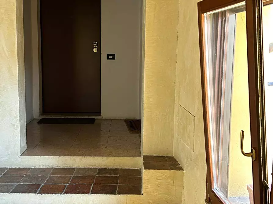 Immagine 16 di Appartamento in vendita  a Mantova