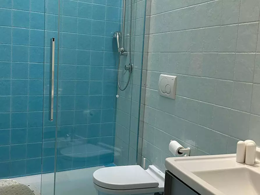 Immagine 17 di Appartamento in vendita  a Mantova