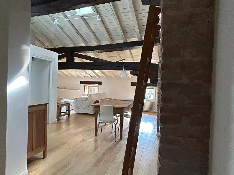 Immagine 13 di Appartamento in vendita  a Mantova