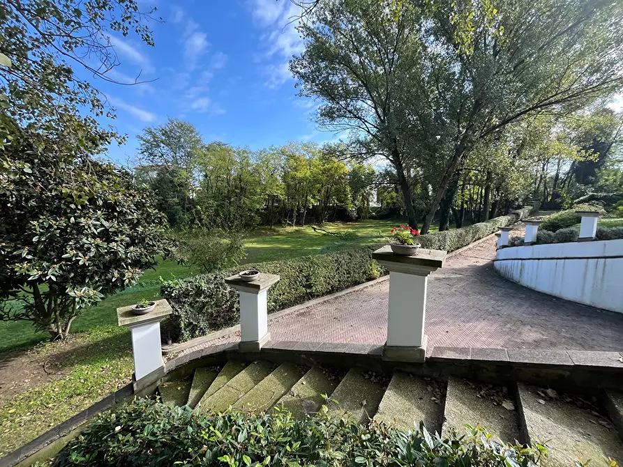 Immagine 23 di Casa indipendente in vendita  a Mantova