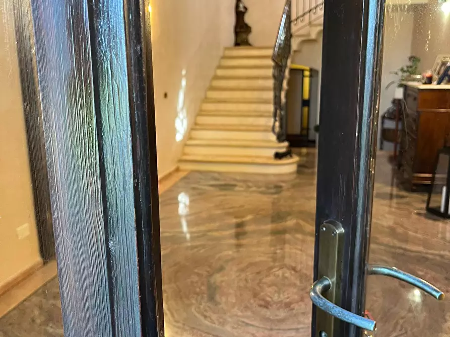 Immagine 34 di Casa indipendente in vendita  a Mantova