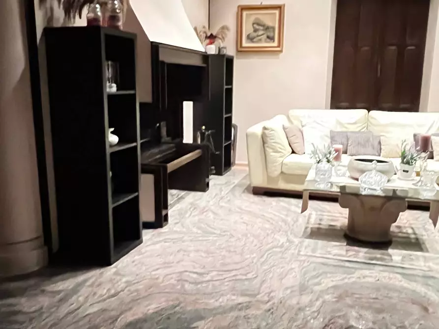 Immagine 39 di Casa indipendente in vendita  a Mantova