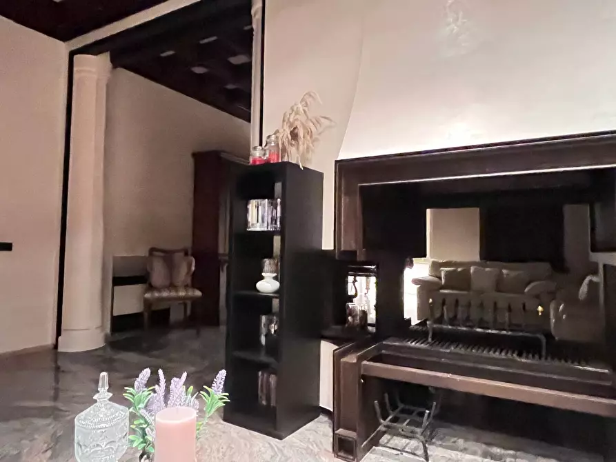 Immagine 40 di Casa indipendente in vendita  a Mantova