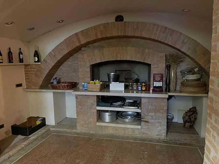 Immagine 46 di Casa indipendente in vendita  a Mantova