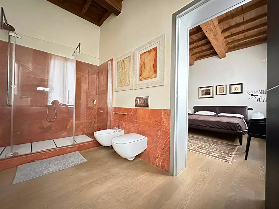 Immagine 17 di Appartamento in vendita  a Mantova