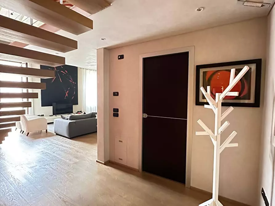 Immagine 19 di Appartamento in vendita  a Mantova