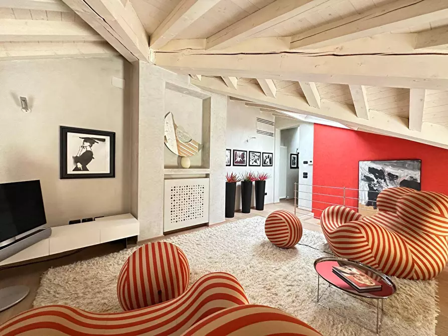 Immagine 8 di Appartamento in vendita  a Mantova