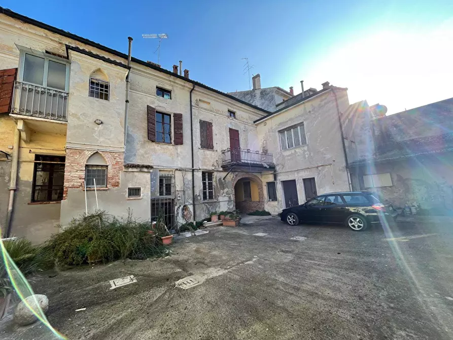 Immagine 5 di Casa indipendente in vendita  a Mantova