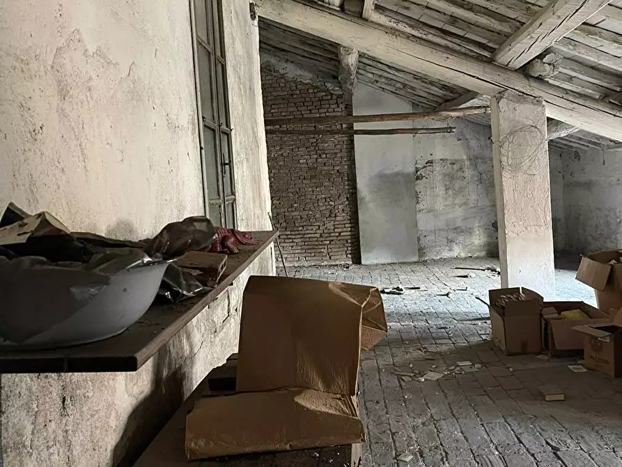 Immagine 33 di Casa indipendente in vendita  a Mantova