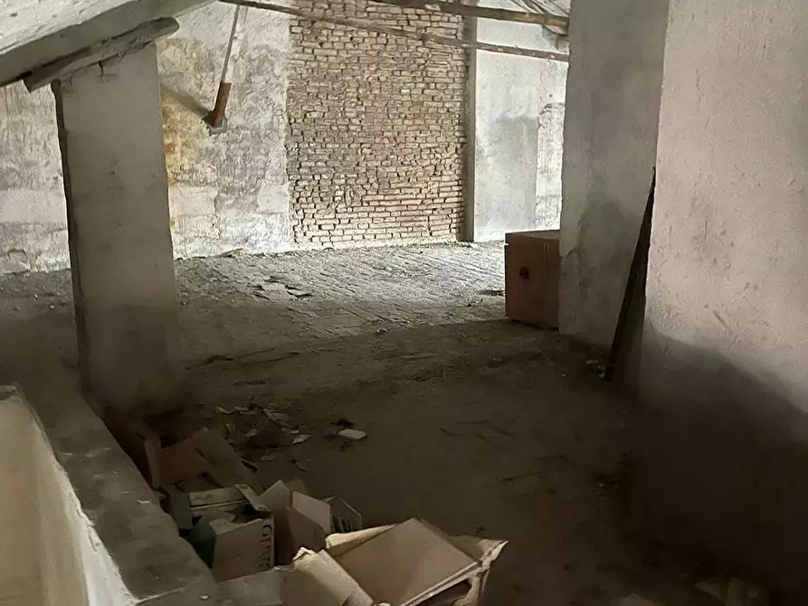 Immagine 34 di Casa indipendente in vendita  a Mantova