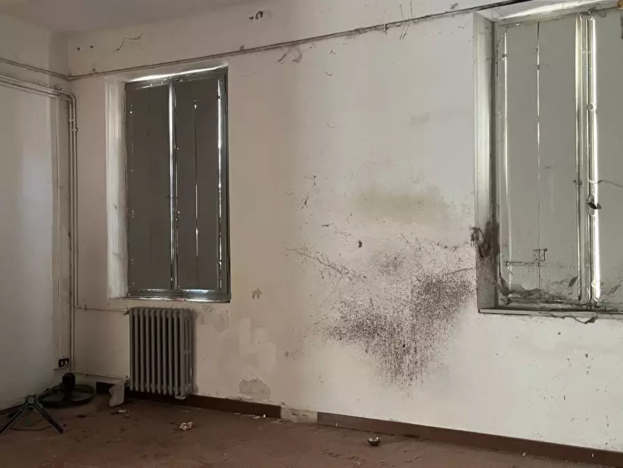 Immagine 27 di Casa indipendente in vendita  a Mantova