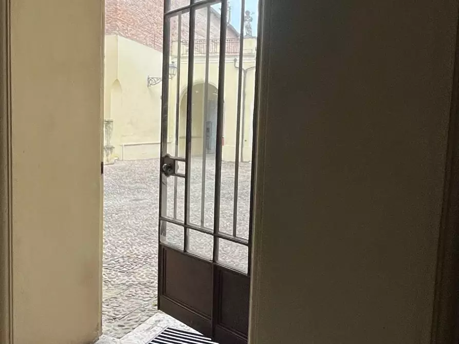 Immagine 31 di Appartamento in vendita  a Mantova