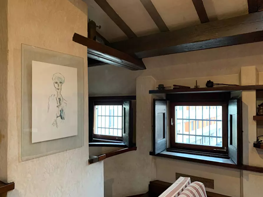 Immagine 12 di Casa indipendente in vendita  a Mantova