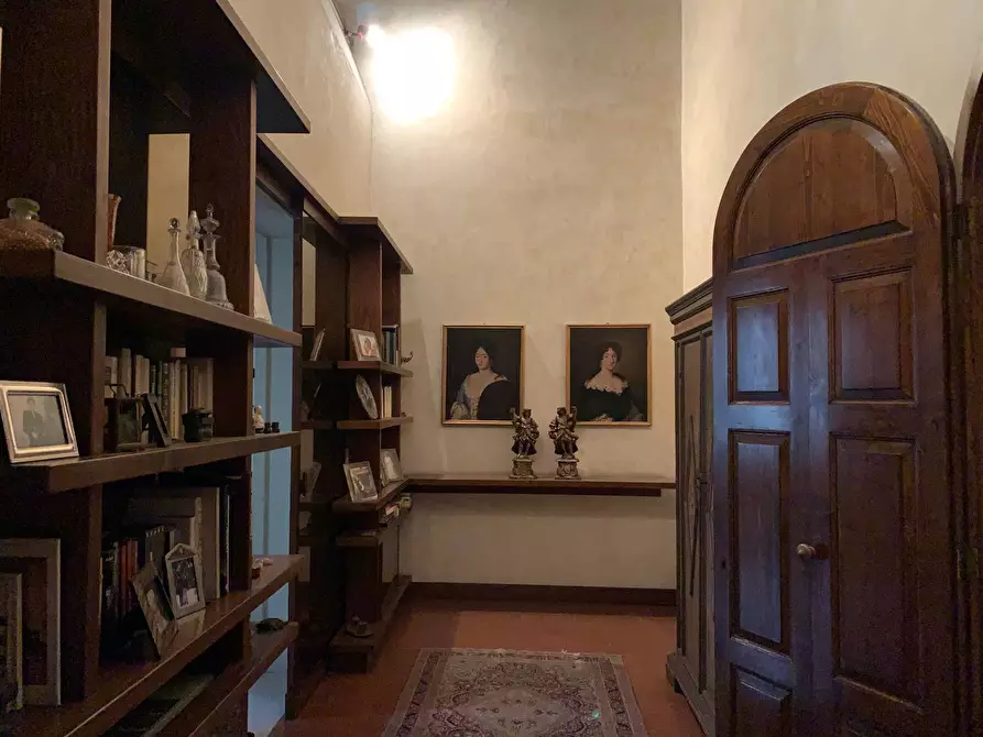 Immagine 4 di Casa indipendente in vendita  a Mantova