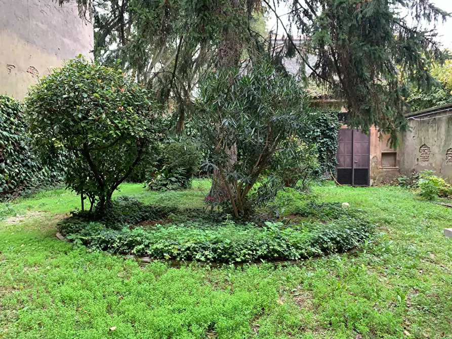 Immagine 25 di Casa indipendente in vendita  a Mantova