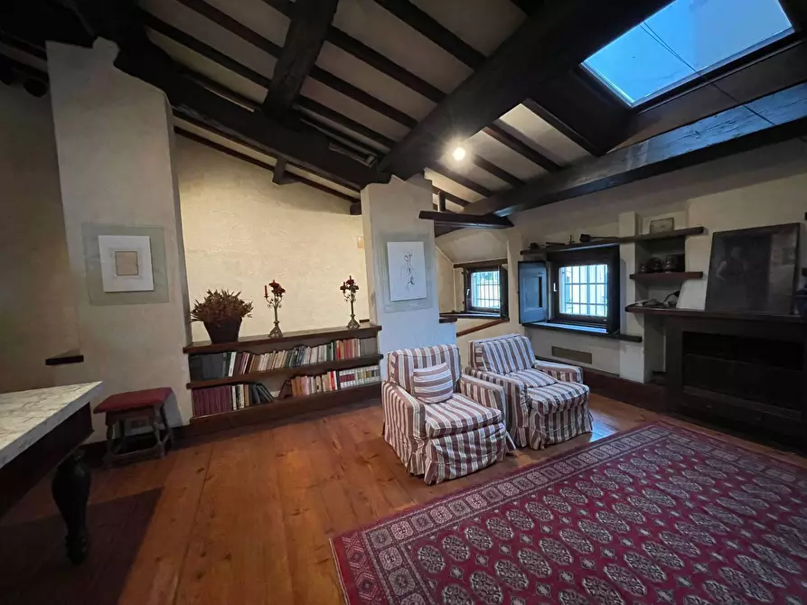 Immagine 18 di Casa indipendente in vendita  a Mantova