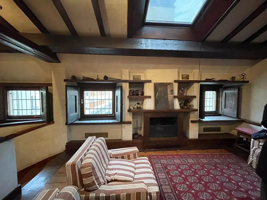 Immagine 15 di Casa indipendente in vendita  a Mantova