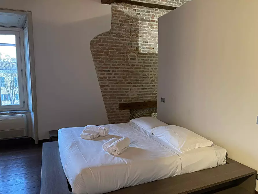 Immagine 11 di Appartamento in vendita  a Mantova