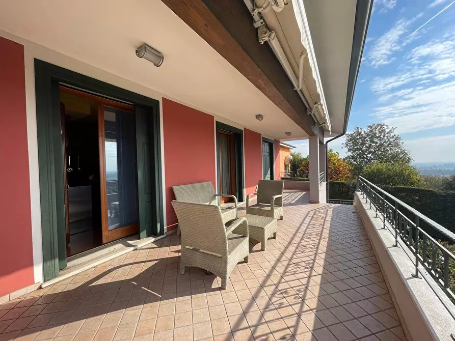 Immagine 40 di Villa in vendita  a Volta Mantovana