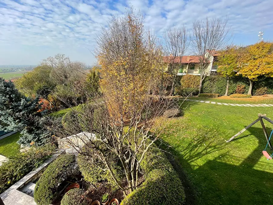 Immagine 41 di Villa in vendita  a Volta Mantovana