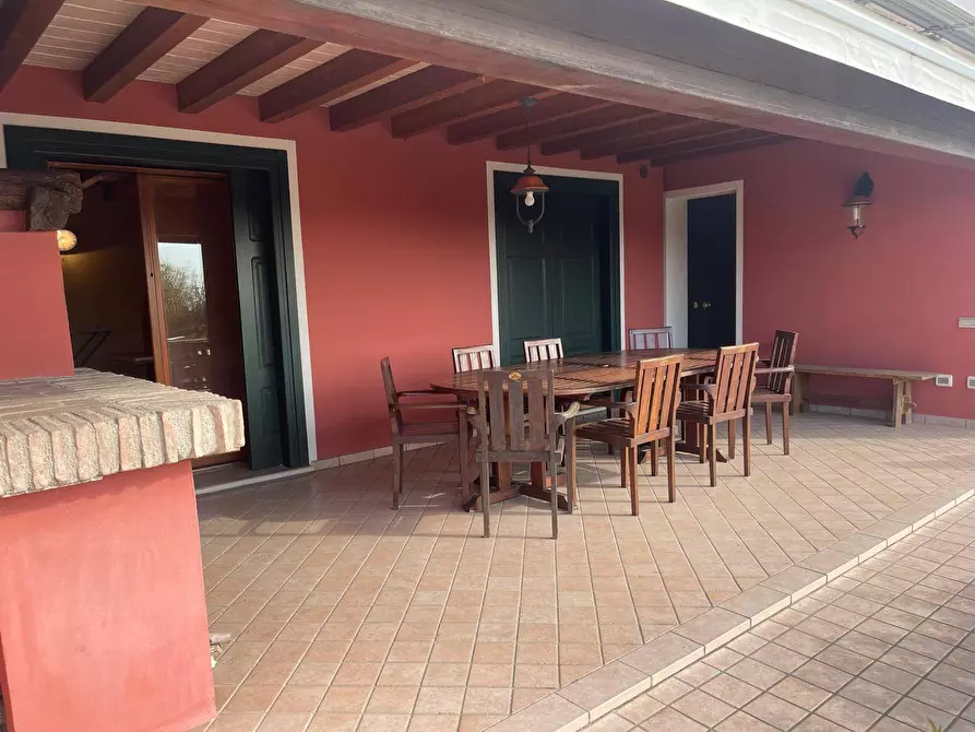 Immagine 44 di Villa in vendita  a Volta Mantovana